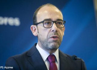 Morreu o eurodeputado socialista André Bradford