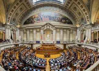 Parlamento chumbou redução do IVA para 6%